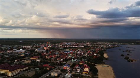 Взаимосвязь между пасмурной погодой и повышенным уровнем усталости