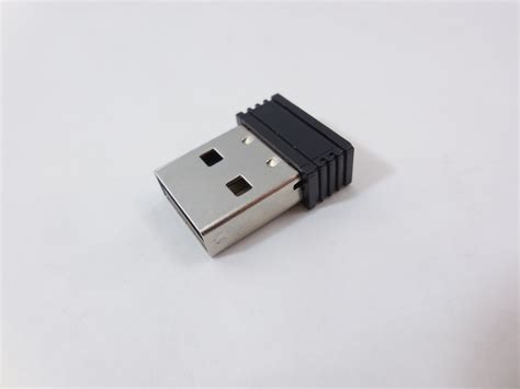 Вставьте приемник USB