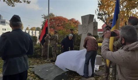 Дата установки памятника Бандере в Киеве