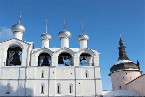 Изучение композиции звонницы