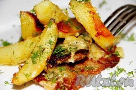 Ингредиенты для приготовления картошки с мясом в духовке