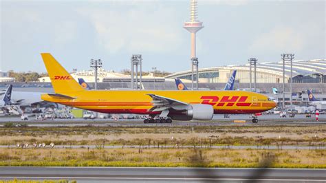 Какие тарифы действуют на доставку DHL в Москве?