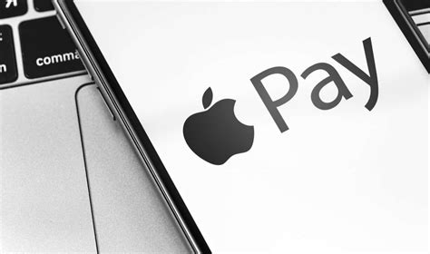 Как настроить и использовать Apple Pay на iPhone 12 Mini