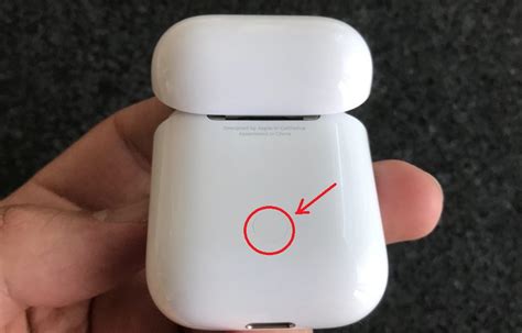 Как подключить AirPods к устройству Apple