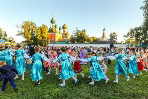 Мероприятия и праздники на площади