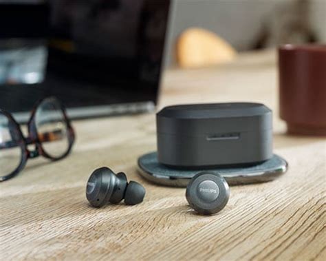 Метод 2: Перезагрузка через мобильное приложение Philips Headphones