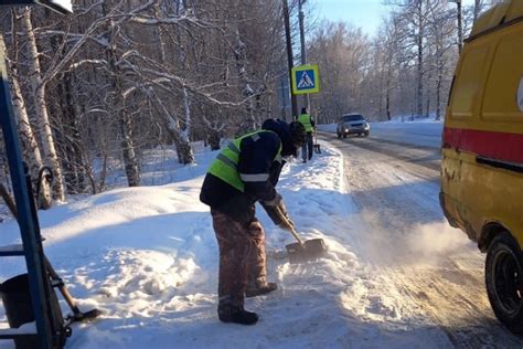 Недостаточное количество вакансий для дворников в Москве