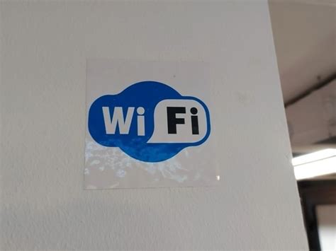 Не подключайтесь к ненадежным Wi-Fi сетям