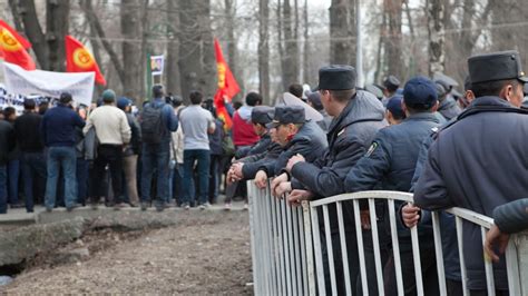 Ограничение свободы собраний и митингов