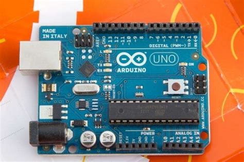 Описание и основные характеристики платформы Arduino Uno