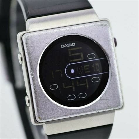 Описание Casio Futurist