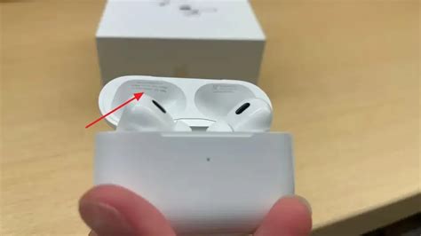 Оригинальные AirPods: особенности внешнего дизайна