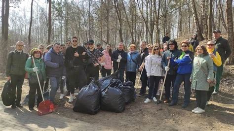 Подготовительные мероприятия для проведения субботника в городе