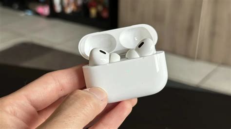 Подготовка к перезагрузке AirPods Pro 2 реплики