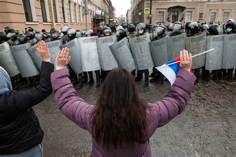 Поддержка населения во время протестных акций