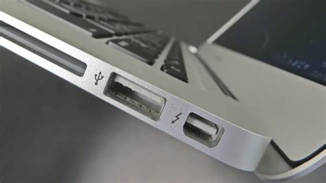 Подключение через интерфейс Thunderbolt или USB