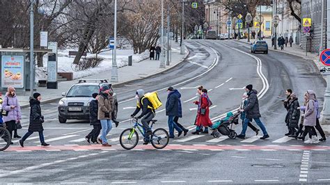 Подсчитайте количество нарушений за последний год