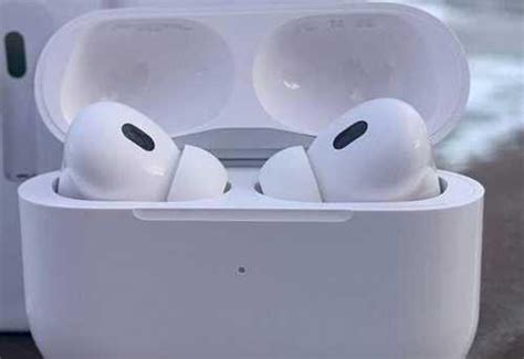 Получите лучший звук с AirPods Pro с помощью настройки окружающего звука