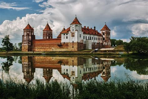 Популярные туристические направления и достопримечательности Беларуси