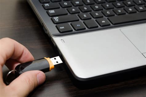 Почему компьютер не видит флешку USB