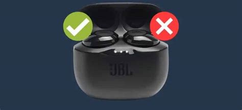 Почему не работает один из беспроводных наушников JBL?