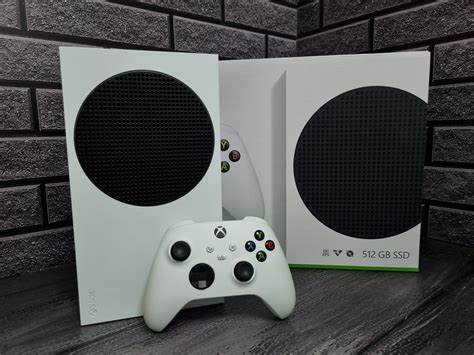 Почему Xbox Series S такая дешевая?