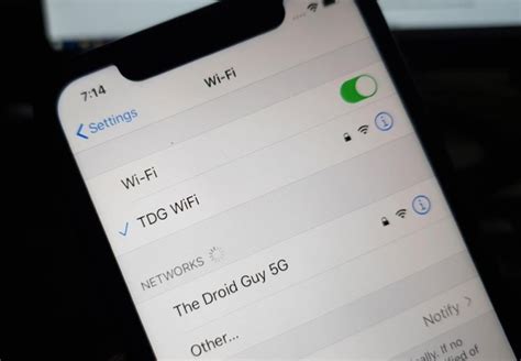 Почему iPhone не подключается к Wi-Fi?