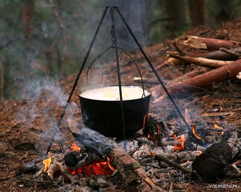 Приготовление жаркого на костре