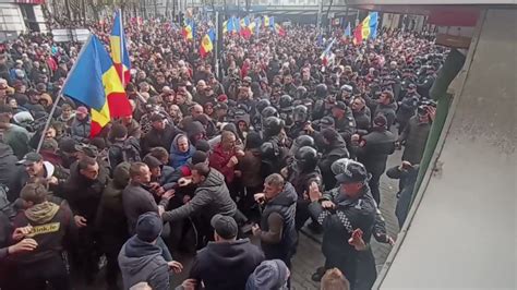 Протесты и народное недовольство