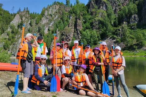 Путешествия и знакомство с новыми культурами