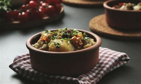 Рецепт классического гювеча с овощами и мясом