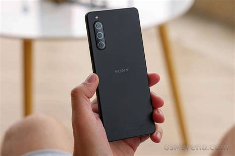 Способы выключения Sony Xperia 10