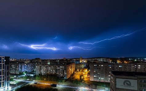 Статистика времени первой грозы