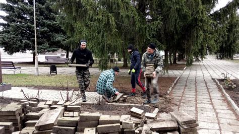 Уничтожение и перенос памятников