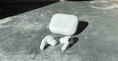 Управление звонками с помощью сенсора на AirPods в Android