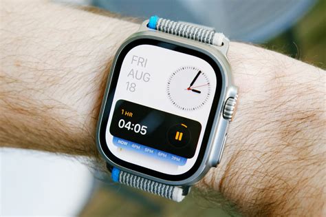 Управление циферблатами на Apple Watch SE