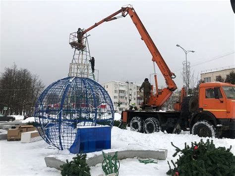 Установка декоративных элементов на улицах города