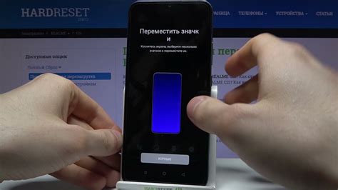 Установка SIM-карты в Realme