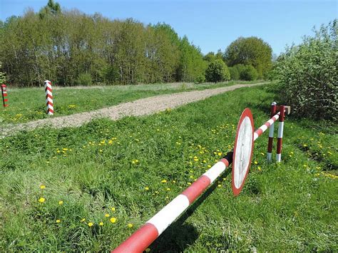 Уход за пограничным столбом