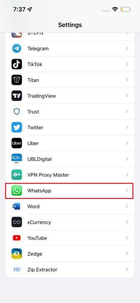 Шаг 1: Откройте настройки WhatsApp