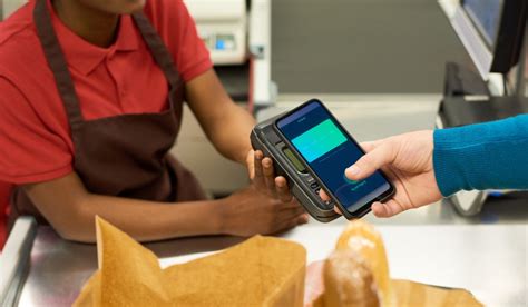 Шаг 1: Подготовка к использованию Apple Pay