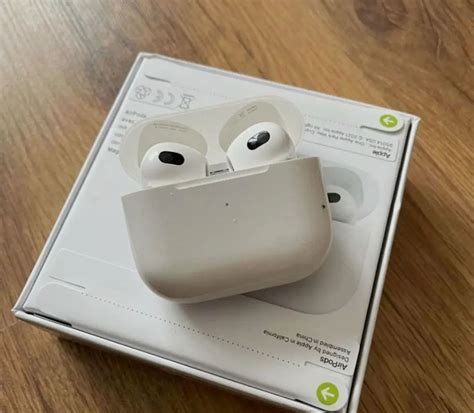 AirPods: беспроводные наушники от Apple